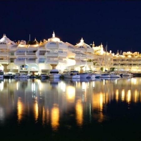 贝纳尔马德纳Puerto Marina公寓 外观 照片