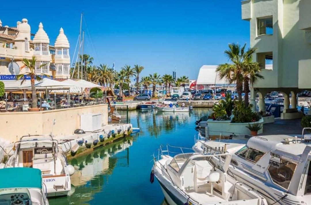 贝纳尔马德纳Puerto Marina公寓 外观 照片